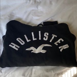 black hollister hoodie